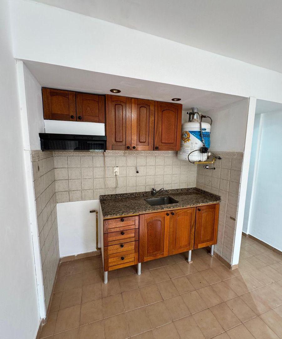 Foto de Departamento de dos ambientes en alquiler en Villa Luzuriaga, imagen 4