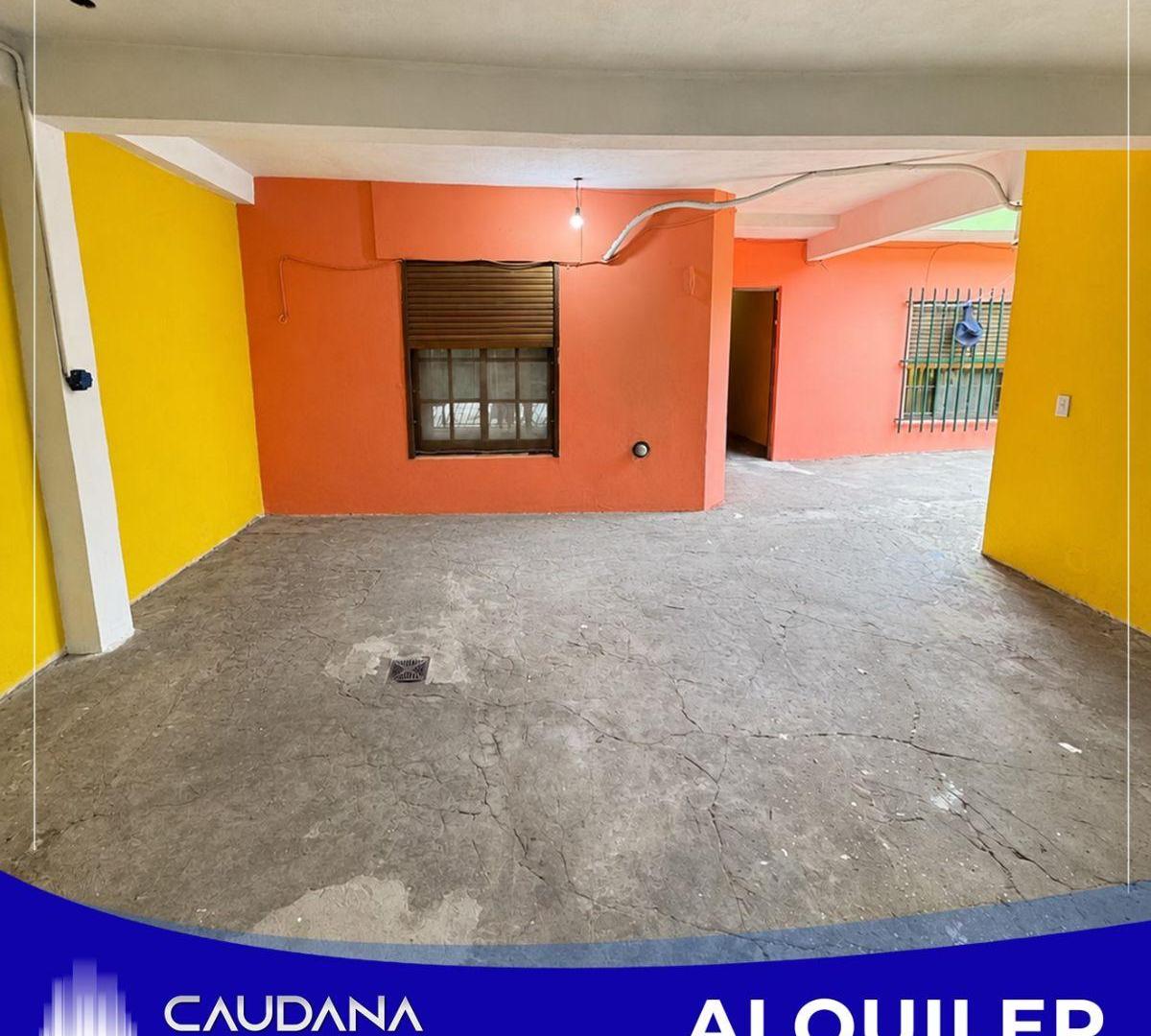 Foto de Casa en alquiler en Isidro Casanova, imagen 4