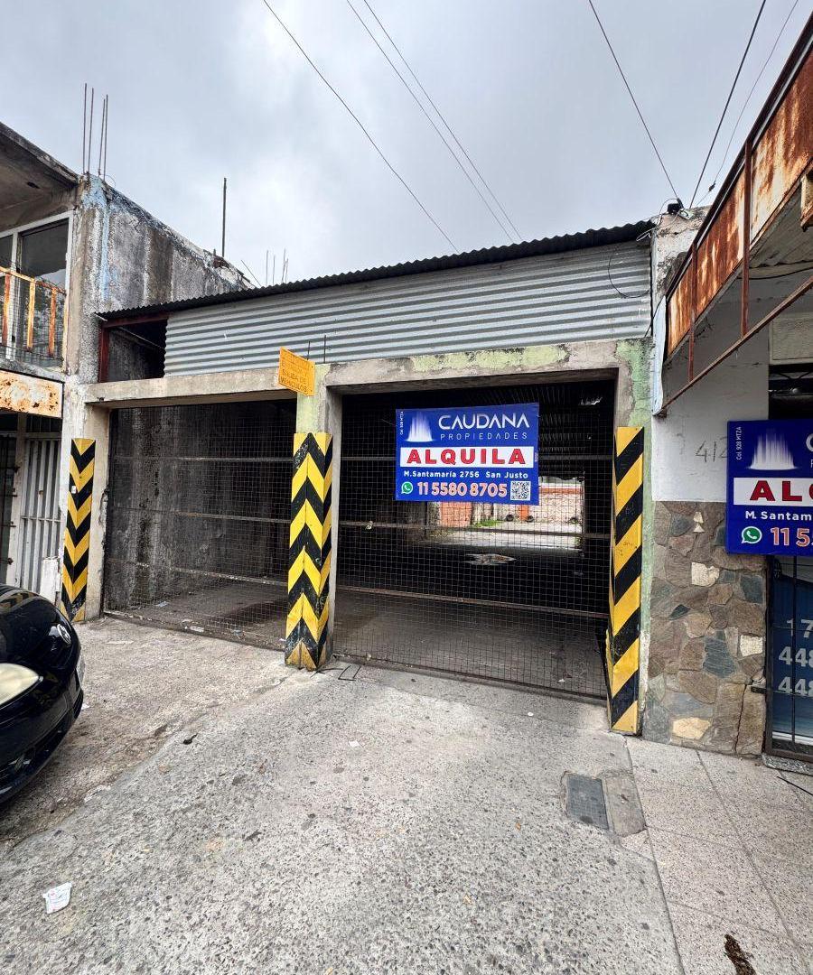 Foto de Local comercial con estacionamiento en alquiler en San Justo, imagen 1