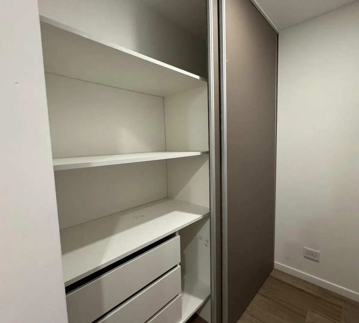 Departamento en  ALQUILER 3