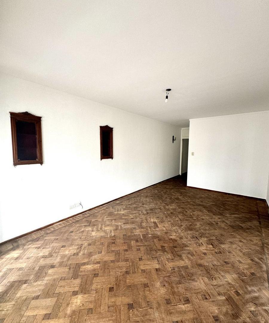 Foto de DEPARTAMENTO 3 DORMITORIOS Y COCHERA EN VENTA, imagen 4