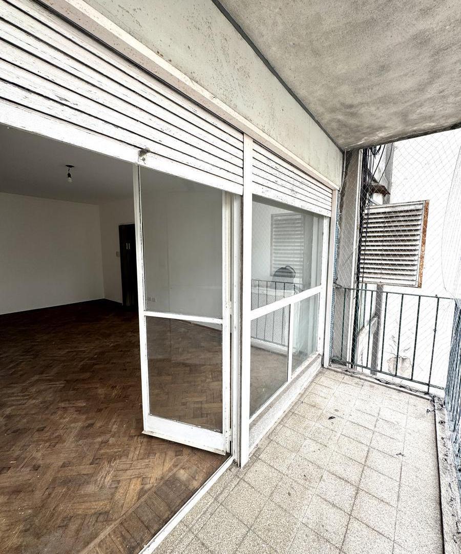 Foto de DEPARTAMENTO 3 DORMITORIOS Y COCHERA EN VENTA, imagen 5