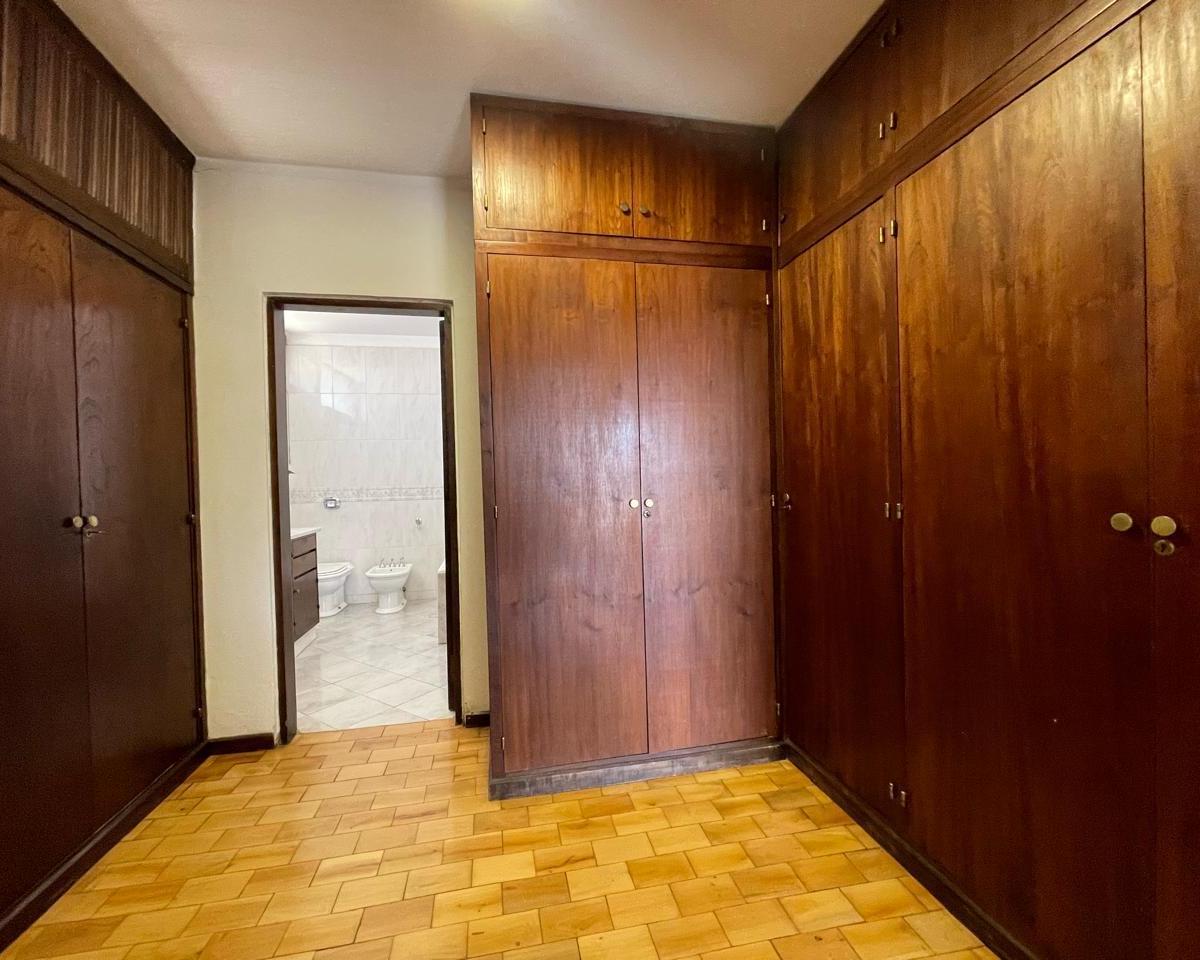 Foto de CASA ZONA CERRO CON VISTA HACIA LA BARRANCA - IDEAL FINES COMERCIALES, imagen 3