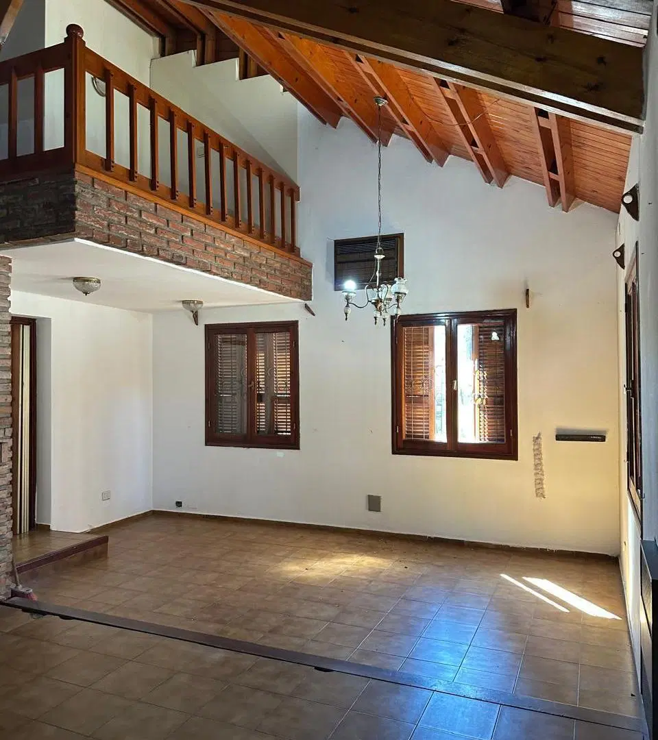 Casa esquina Barros Pasos y Roque Ferrira, en Urca, Venta 3 dormitorios 4