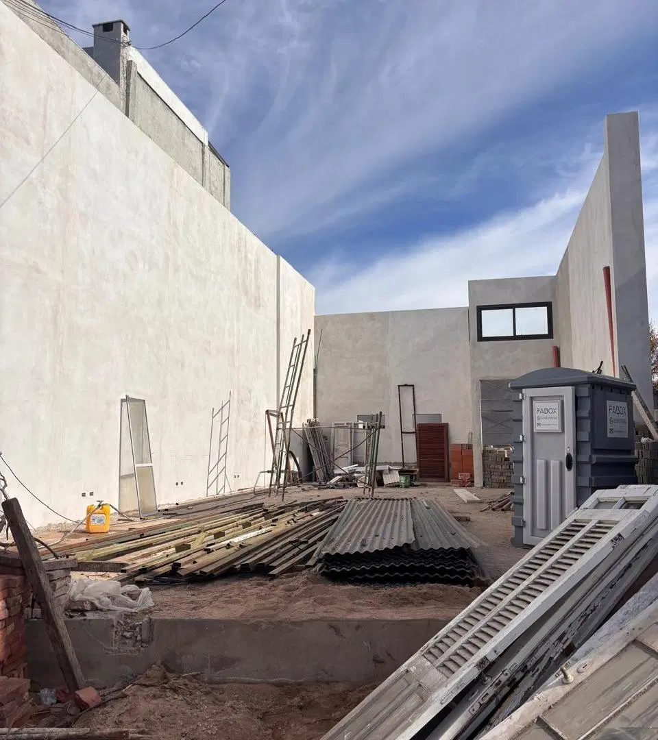 LOCAL COMERCIAL ZONA NORTE - AV GAUSS 2