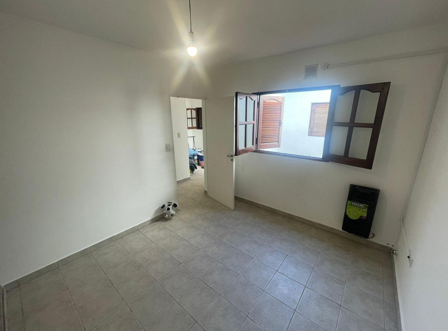 Foto de CASA DE 3 DORM EN UNA SOLA PLANTA B CERRADO!!, imagen 3