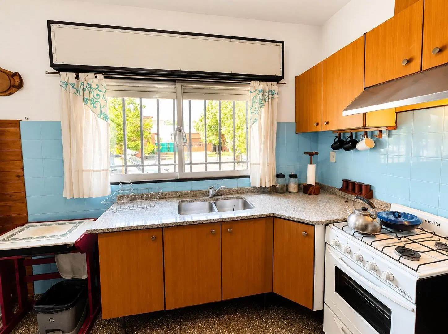 CASA DE 3 DORMITORIOS EN MEJOR ZONA DE ARGUELLO!! A CUADRAS DE RECTA MARTINOLLI!! 8