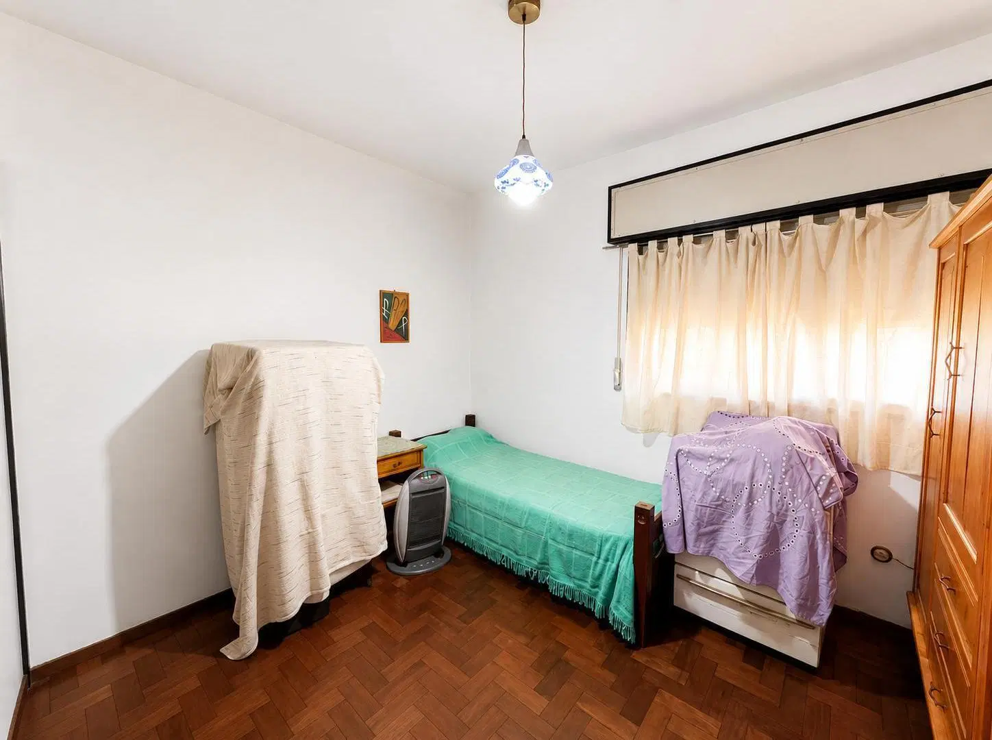 CASA DE 3 DORMITORIOS EN MEJOR ZONA DE ARGUELLO!! A CUADRAS DE RECTA MARTINOLLI!! 4