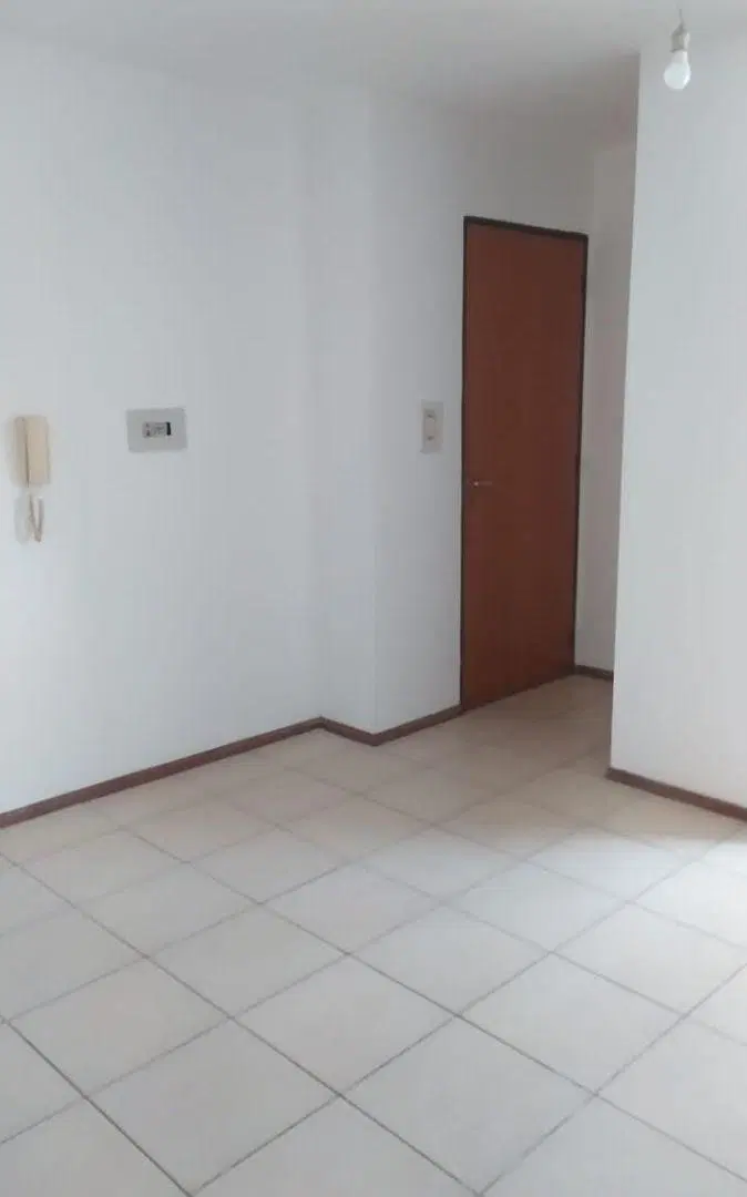Departamento de 47 m² con 1 dormitorio en alquiler en Alberdi 2