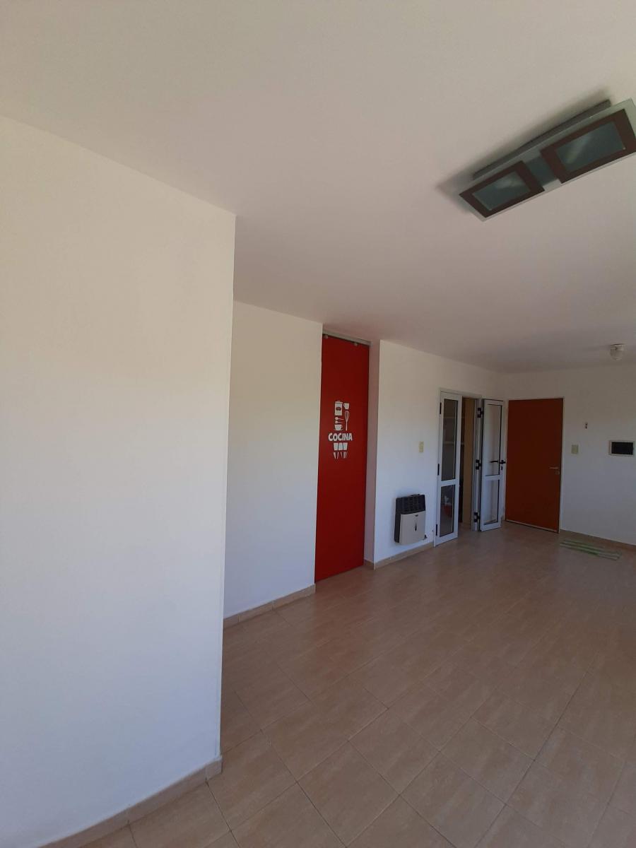 Semipiso de 2 Dormit. Balcon y Cochera B° Smata 1
