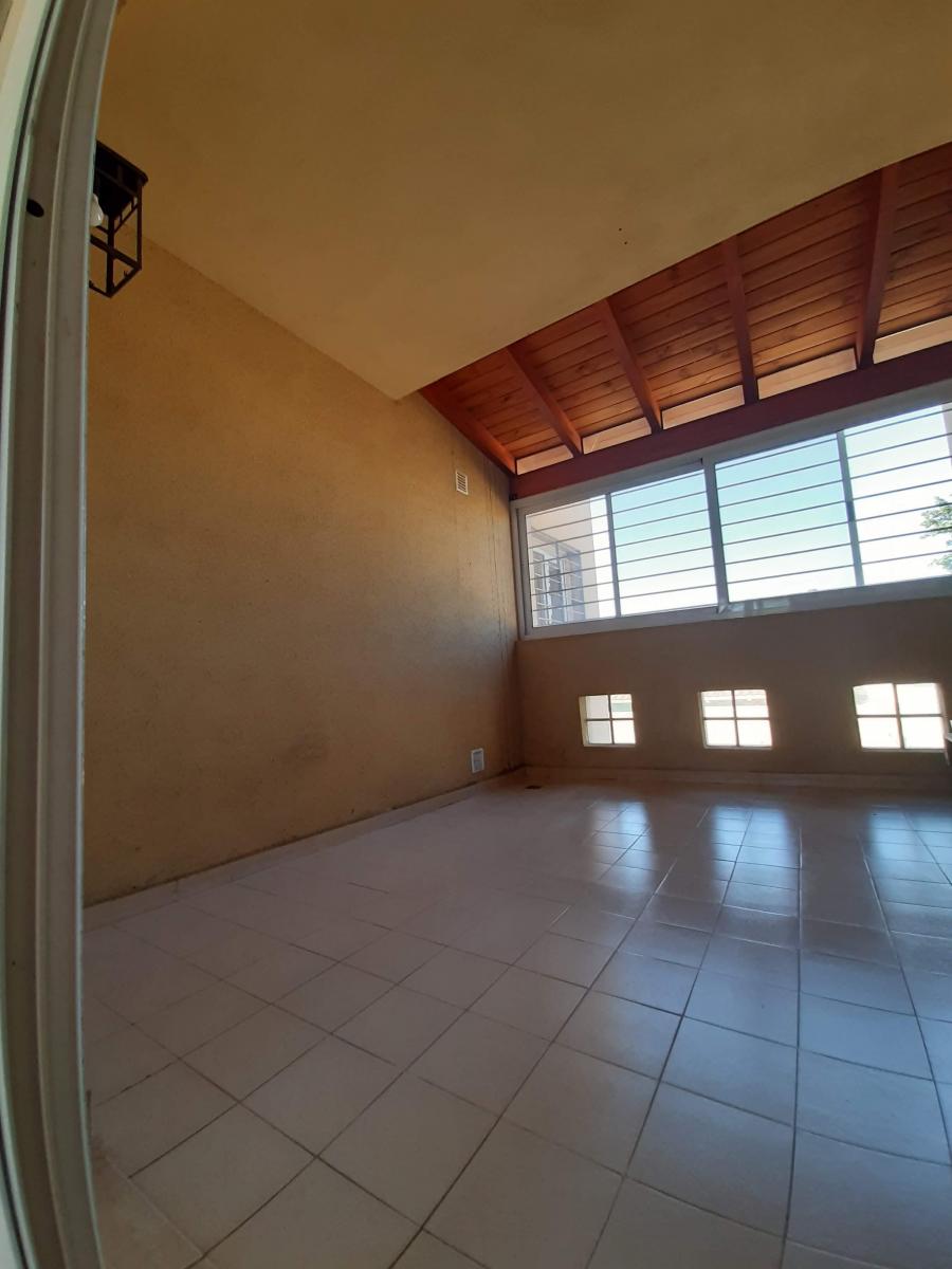 Semipiso de 2 Dormit. Balcon y Cochera B° Smata 2