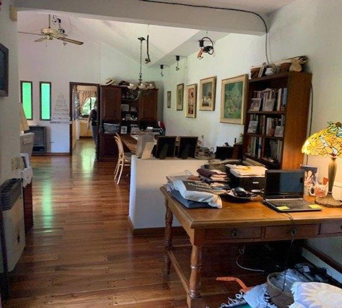 Casa 5 amb.+ Piscina.Lote 744 m2.Venta Quilmes Residencial