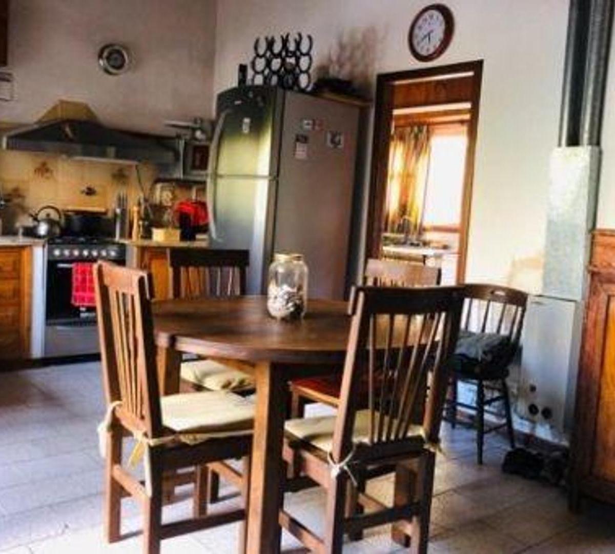 Foto de Chalet 5 amb.+2cocheras.Venta Gral.Madariaga, imagen 5
