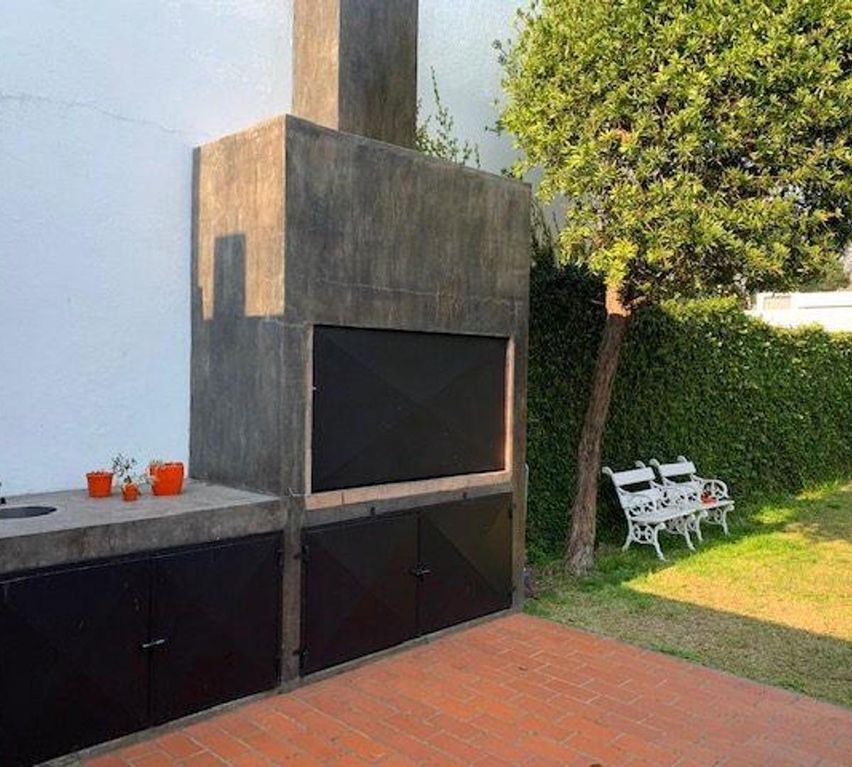 Chalet 5 Amb + Piscina + Garage. Venta Quilmes Residencial 4