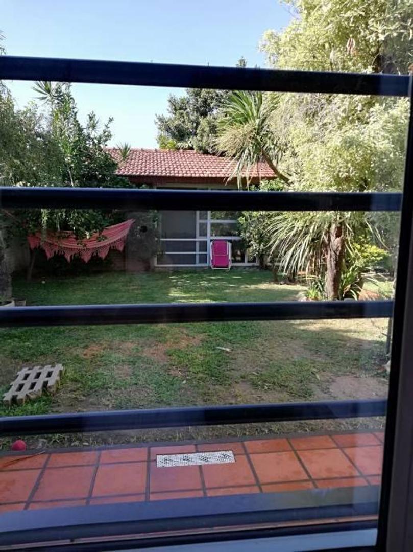 Casa 5 Amb + Parque + Garage Pasante + Quincho. Venta Quilmes Oeste 5