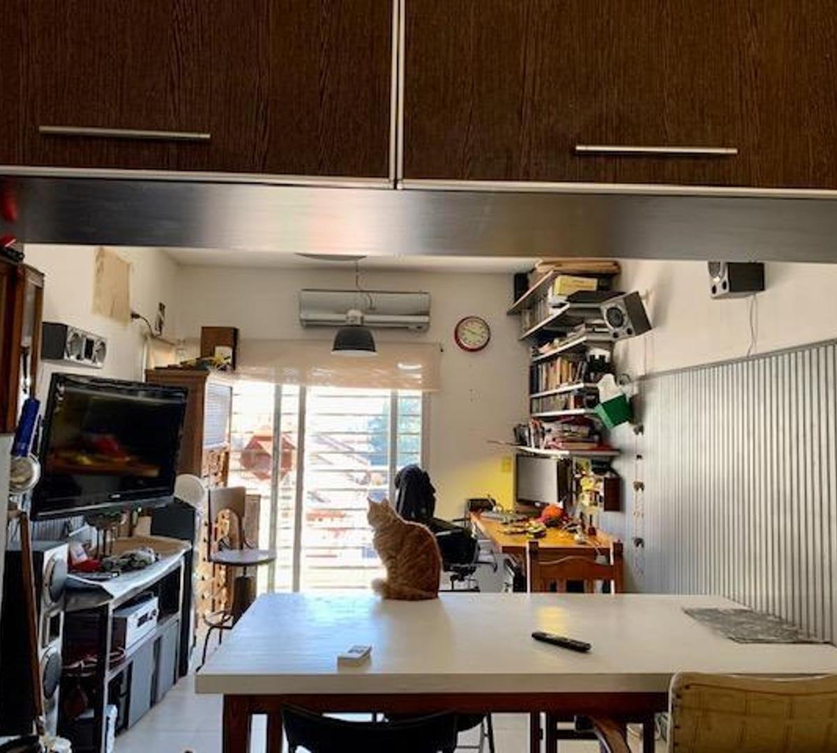 Semipiso de 3 amb.con cochera. Venta en Barrio Parque