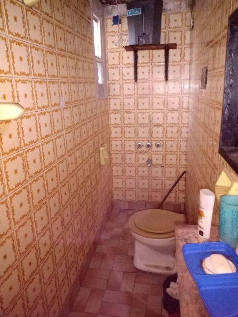 Casa PH en Venta en Quilmes Este 4