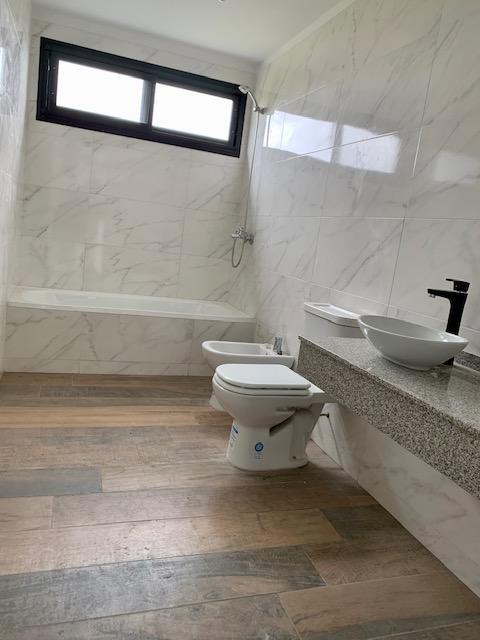 Foto de A estrenar+4amb+piscina+Construida SISTEMA 345+RETAK.VILLALOBOS., imagen 2