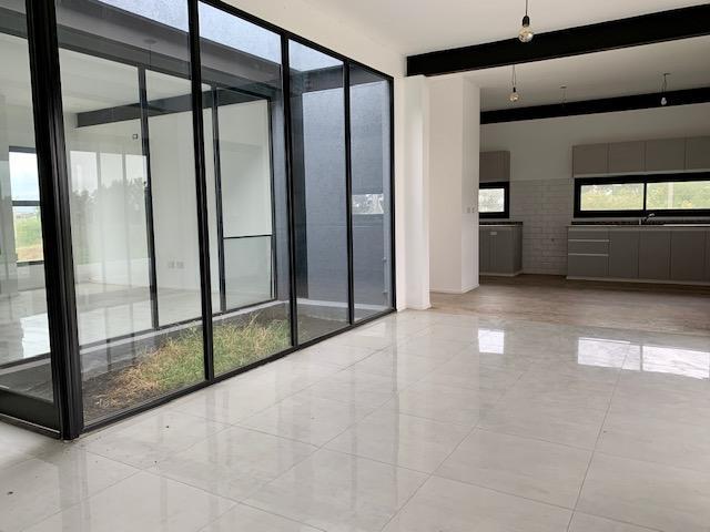 Foto de A estrenar+4amb+piscina+Construida SISTEMA 345+RETAK.VILLALOBOS., imagen 3