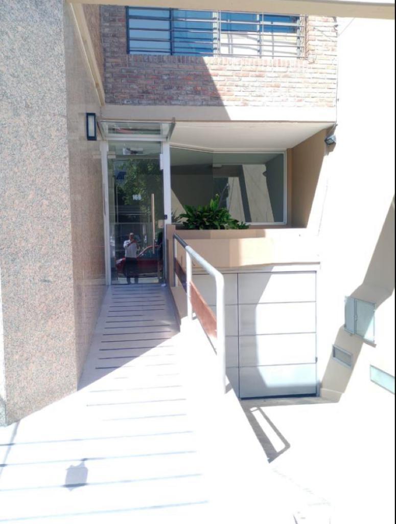 Piso 4 amb.+1cochera doble.Quilmes centro