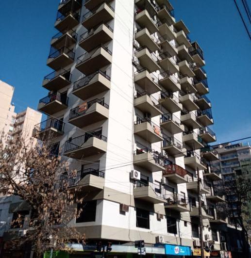Excelentes vistas+3amb+balcónes+ubicaci+on.Quilmes centro