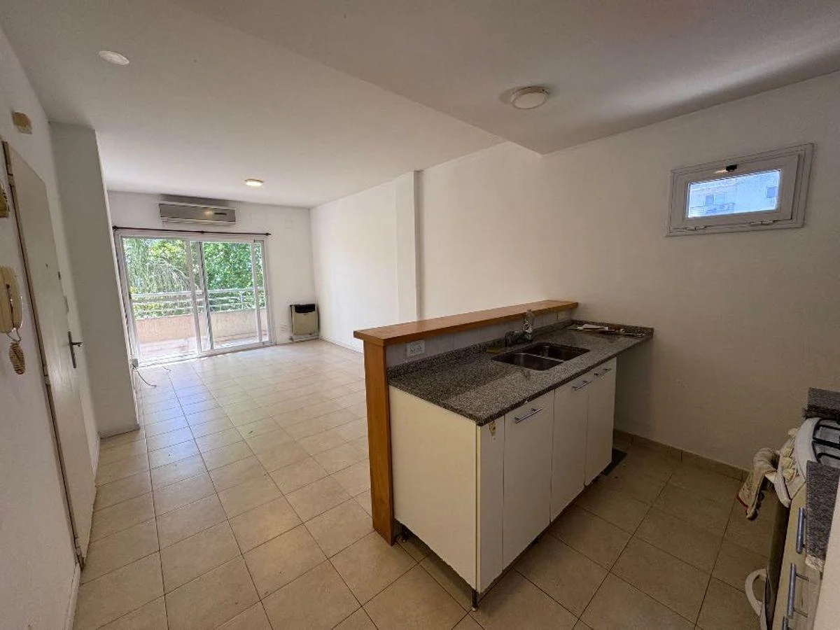 Foto de Departamento de 2 ambientes con cochera. Brown 227, Quilmes, imagen 5
