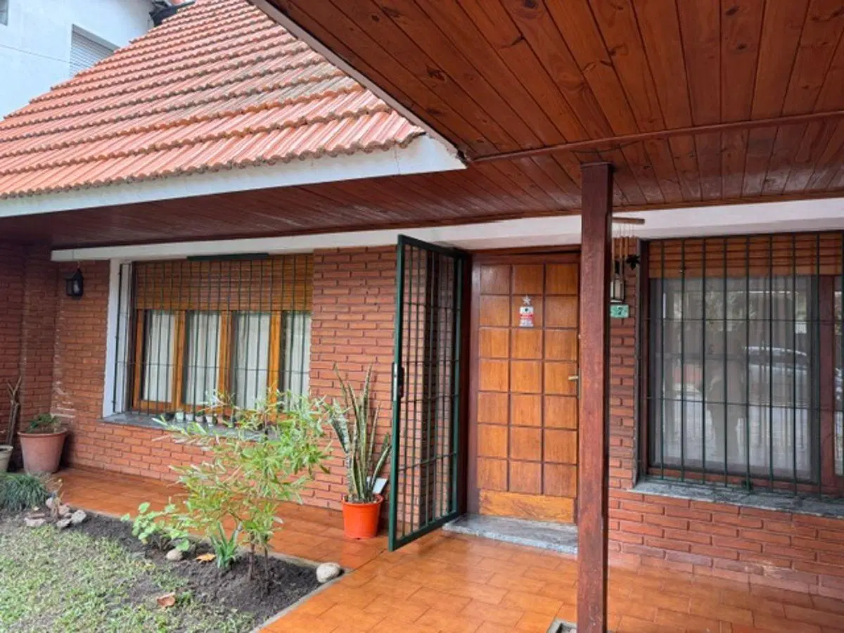 Chalet+5amb+cochera+ubicación. S. Martín 167 Quilmes 3