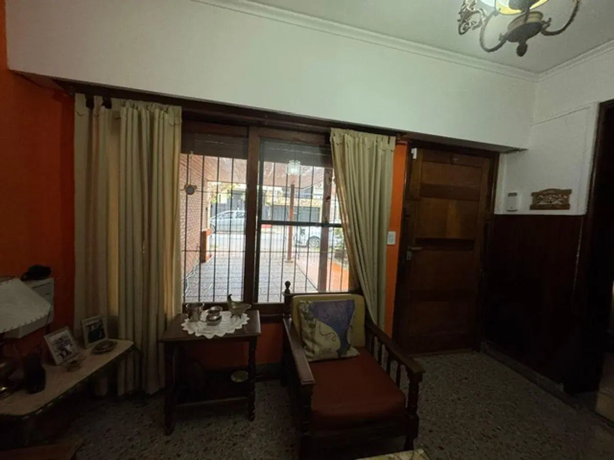Chalet+5amb+cochera+ubicación. S. Martín 167 Quilmes 5