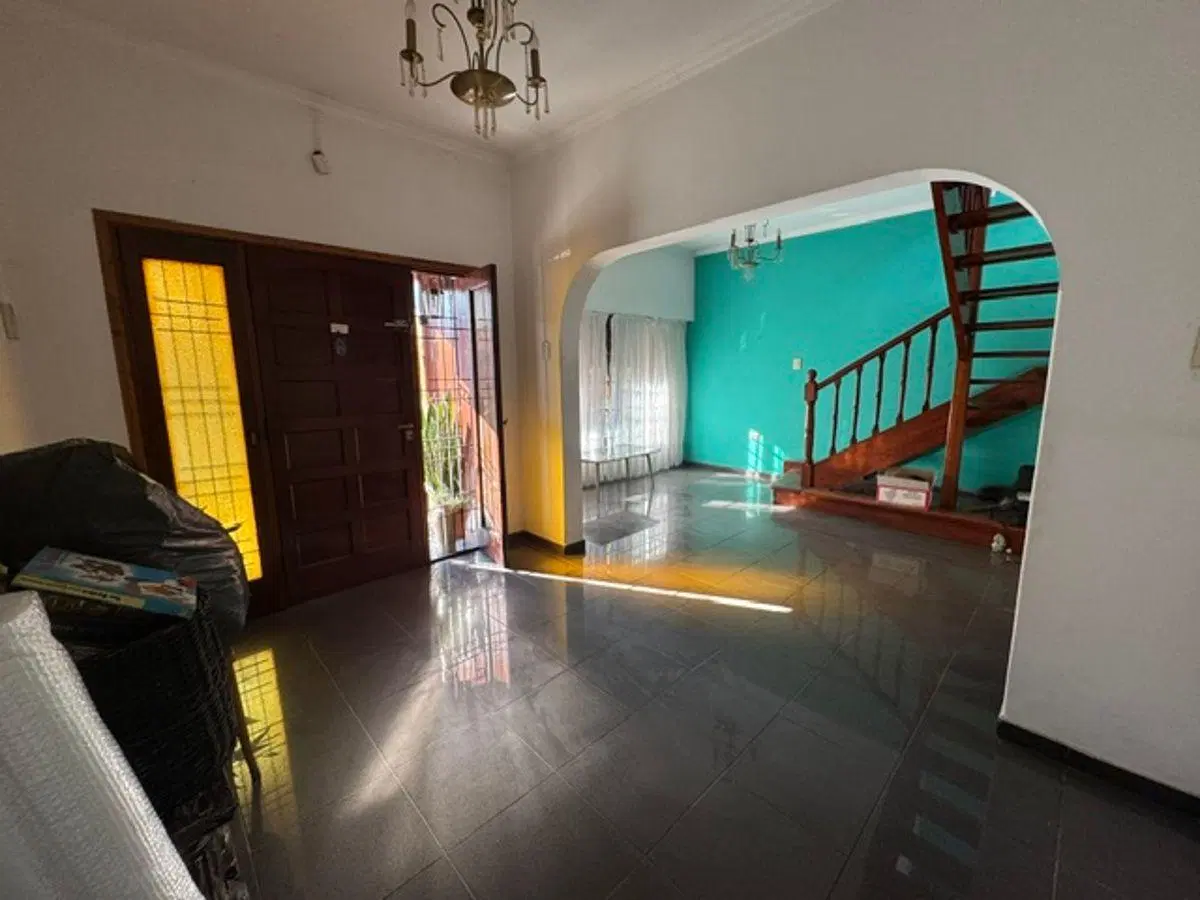 Chalet+5amb+2baños+terraza+patio. Quilmes oeste 3