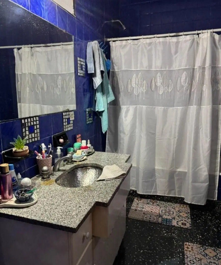 Amplia casa+2cocheras+3dormi+quincho+playroom.Quilmes oeste 2