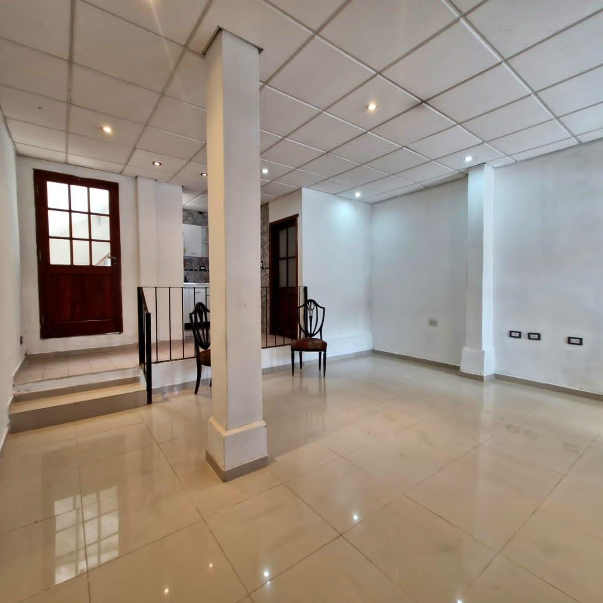 Oportunidad!tres Viviendas - Casa en 2 Plantas - Monoambiente y 2 Ambientes Terraza 5
