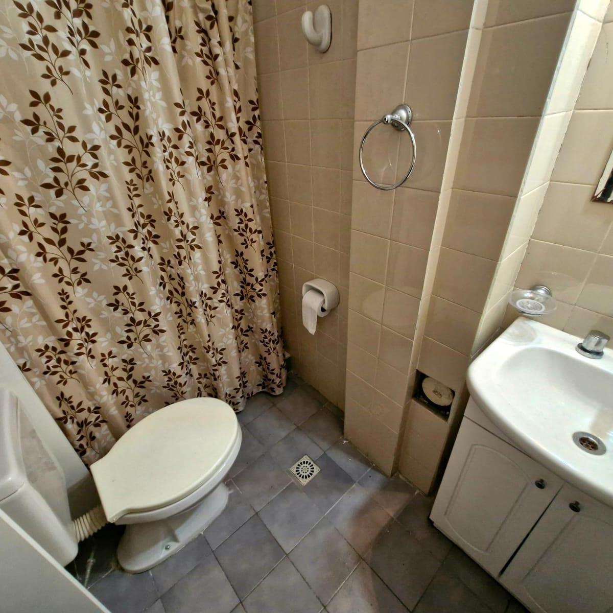 Oportunidad!tres Viviendas - Casa en 2 Plantas - Monoambiente y 2 Ambientes Terraza 4
