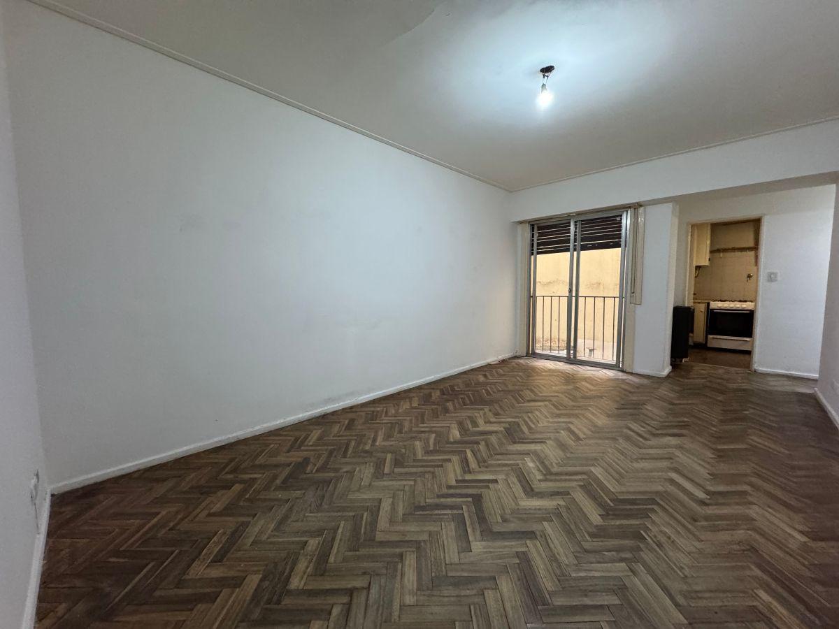 Foto de AMPLIO 2 AMBIENTES EN BELGRANO, imagen 4