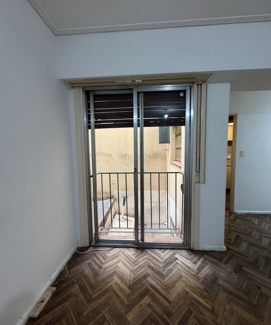 Foto de ALQUILER EN BELGRANO: AMPLIO 2 AMBIENTES A PASOS DE CABILDO, imagen 1