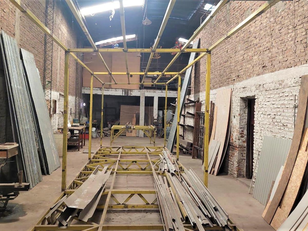 Venta Galpón con Oficinas - Larrea, Rosario 2