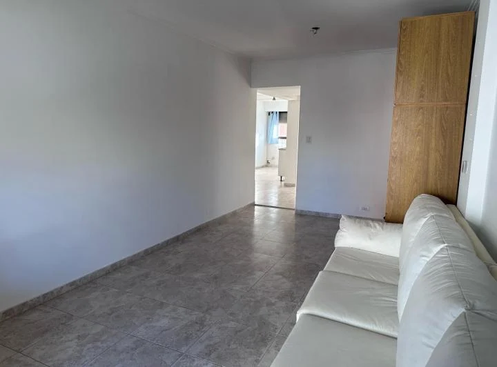 Alquiler departamento 1 dormitorio con balcón - Centro, Rosario 3