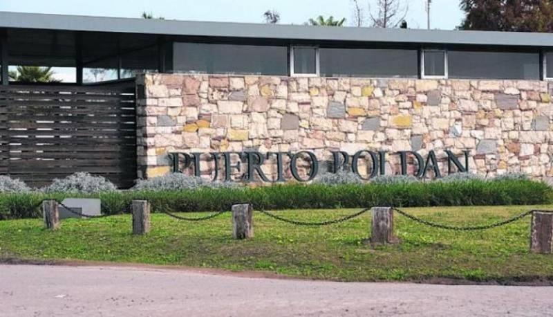 Foto de VENTA Terreno fondo al lago PUERTO ROLDAN, imagen 1