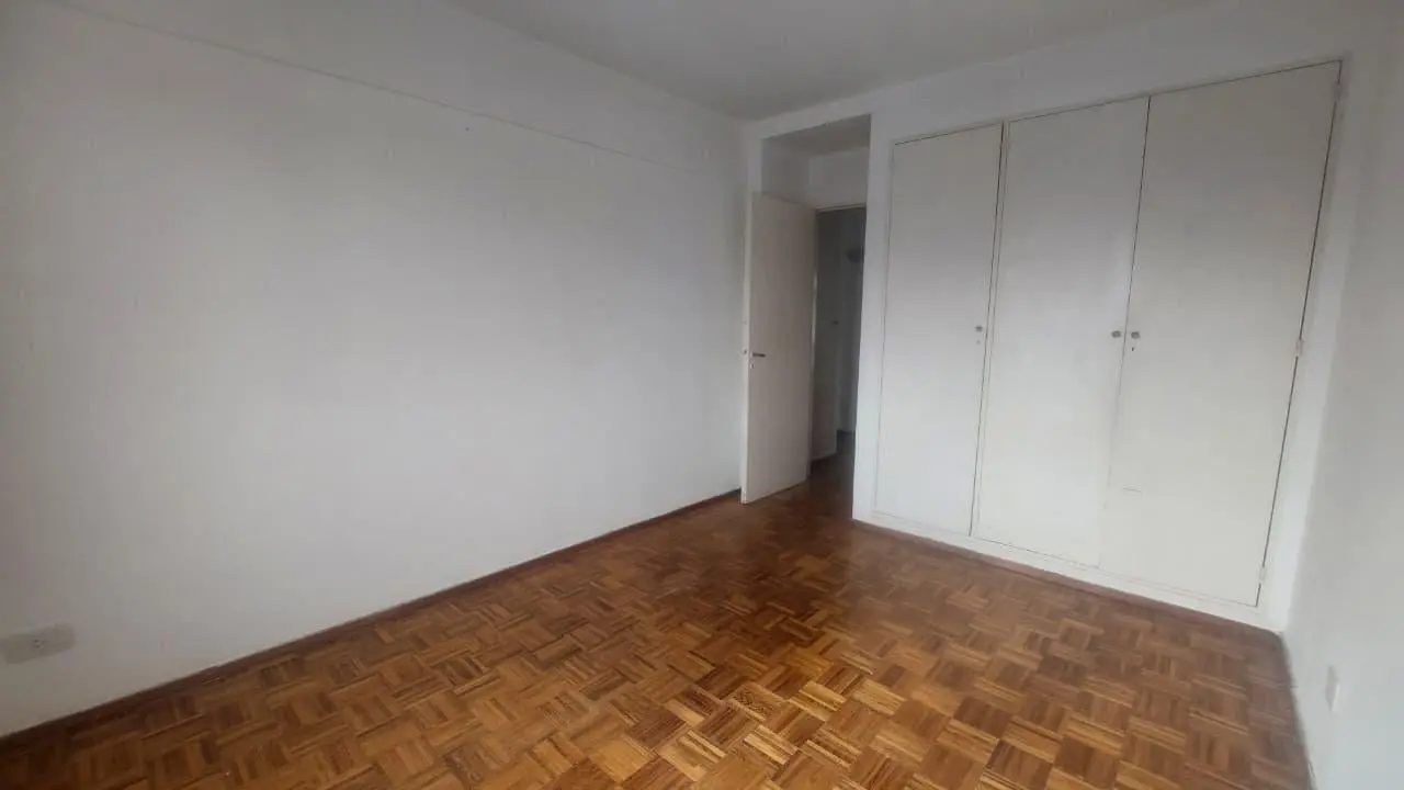 Departamento en alquiler de 1 dormitorio y balcón al frente 2
