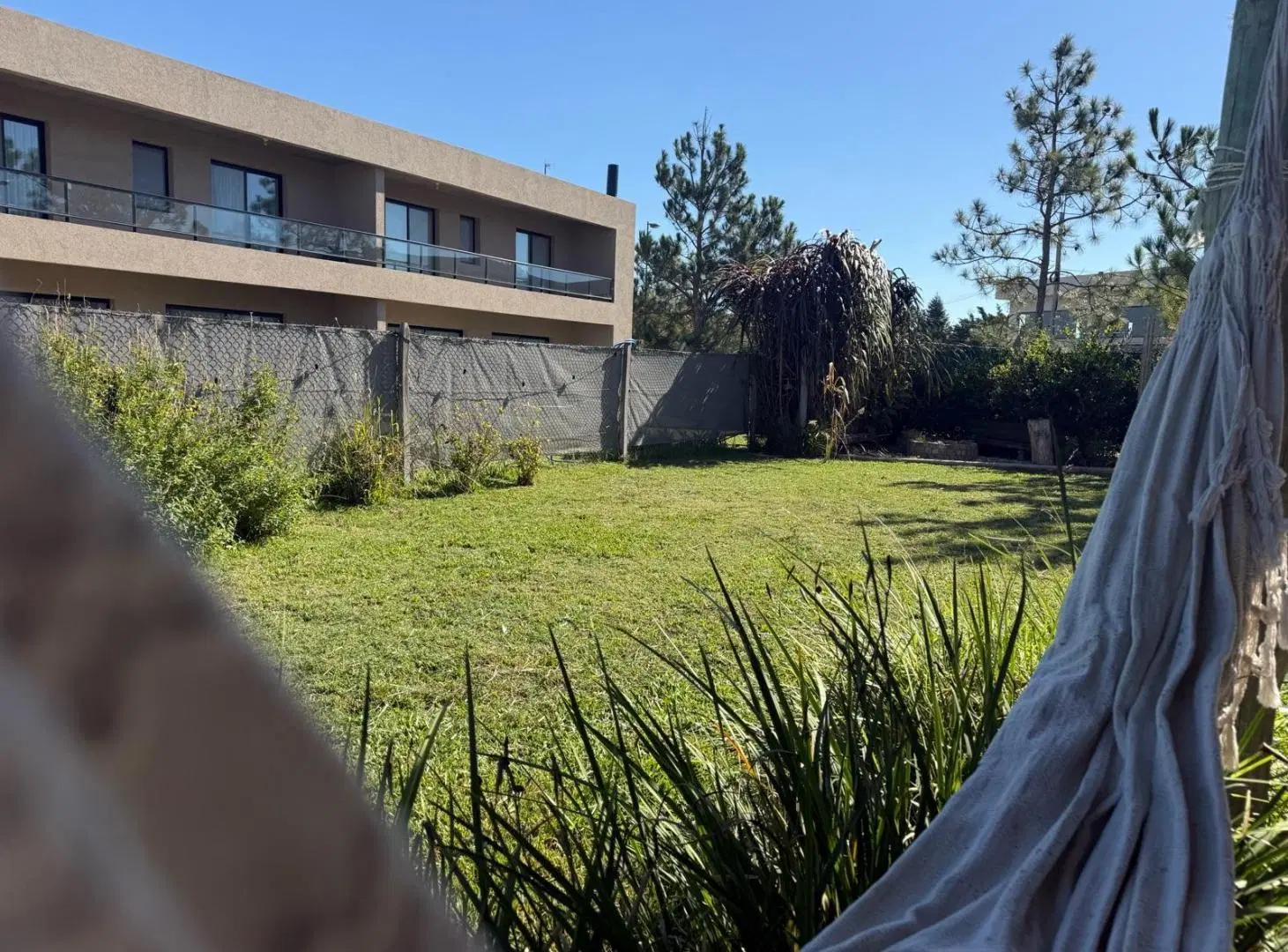 Casa amueblada en alquiler en barrio cerrado 5
