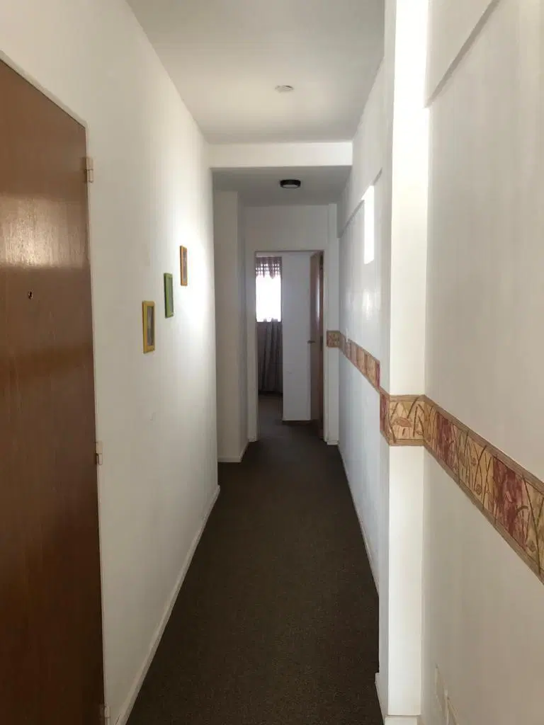 Aqluiler departamento 1 dormitorio con balcón al frente - Centro, Rosario 3