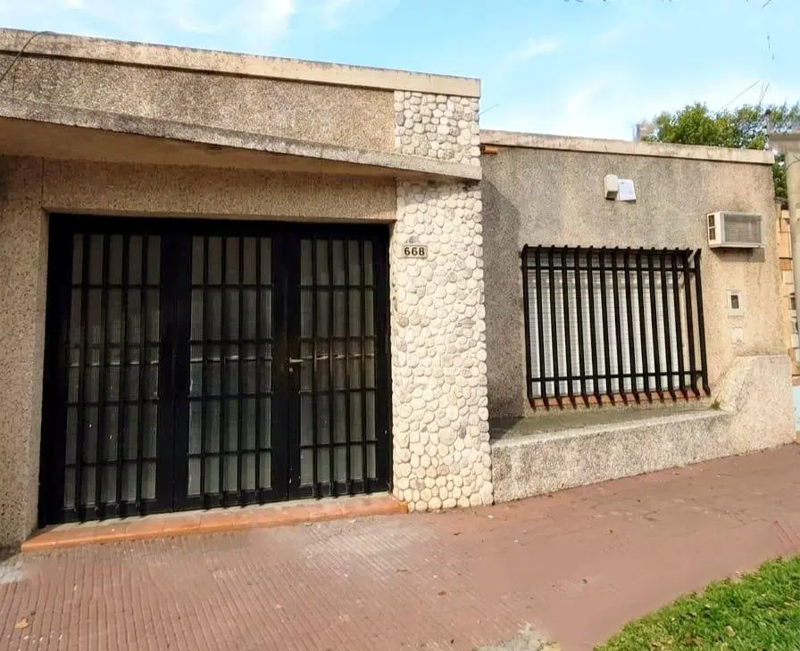 VENTA CASA 3 DORMITORIOS PACHECO 600 4