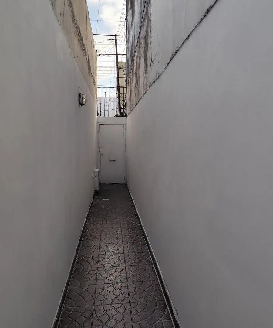Venta Casa de Pasillo 2 dormitorios - Azcuenaga, Rosario 2