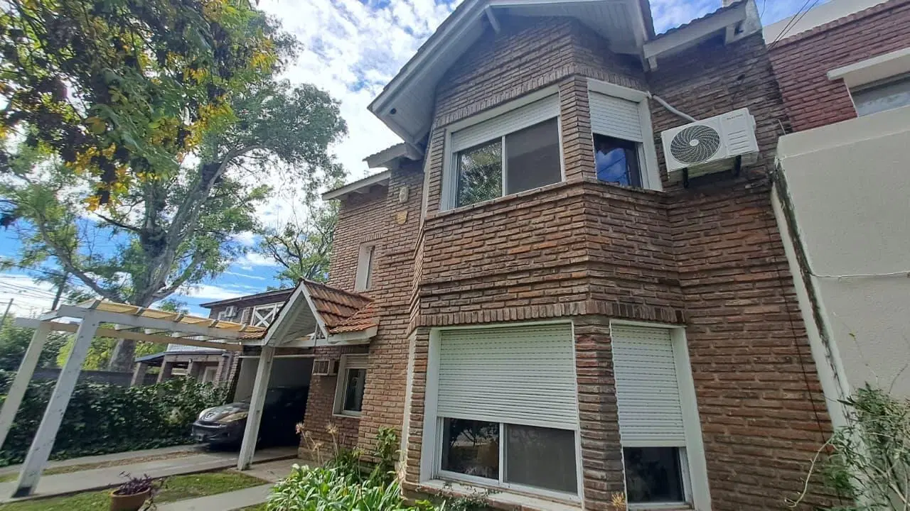 VENTA CASA CON JARDIN - FISHERTON SANTA FE 1