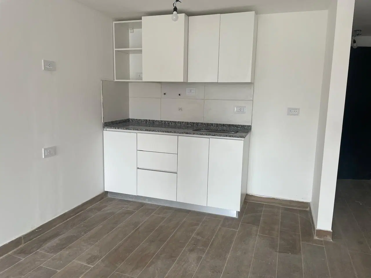 VENTA DEPTO MONOAMBIENTE EN BARRIO ABASTO, ROSARIO 2