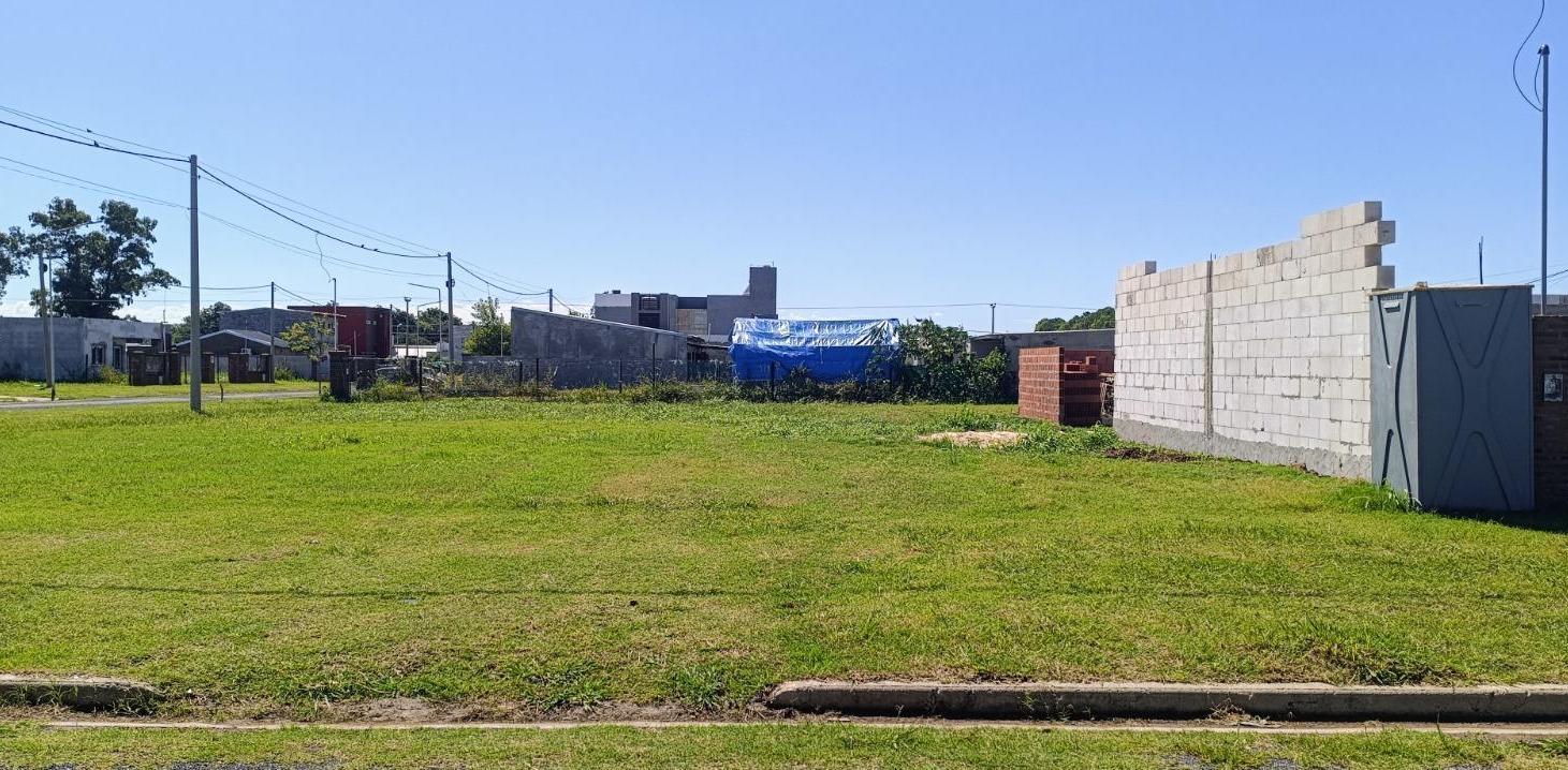 Foto de Terreno en venta en EcoPueblo II Avellanos 2350, Alvear - 268 mts2, imagen 5