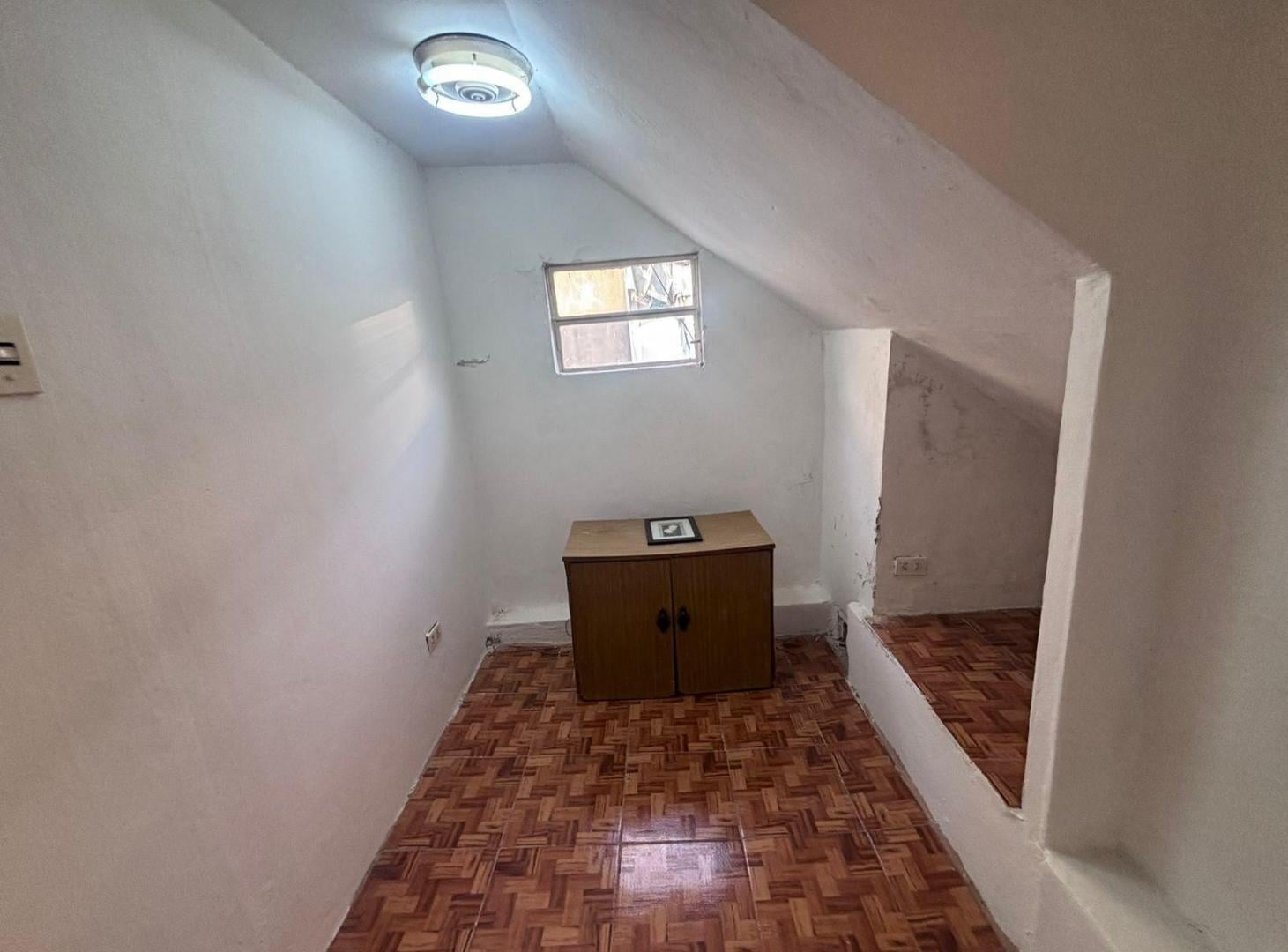 Foto de Gran Oportunidad !! Casa de dos pisos muy cerca de la cancha de Central, imagen 5