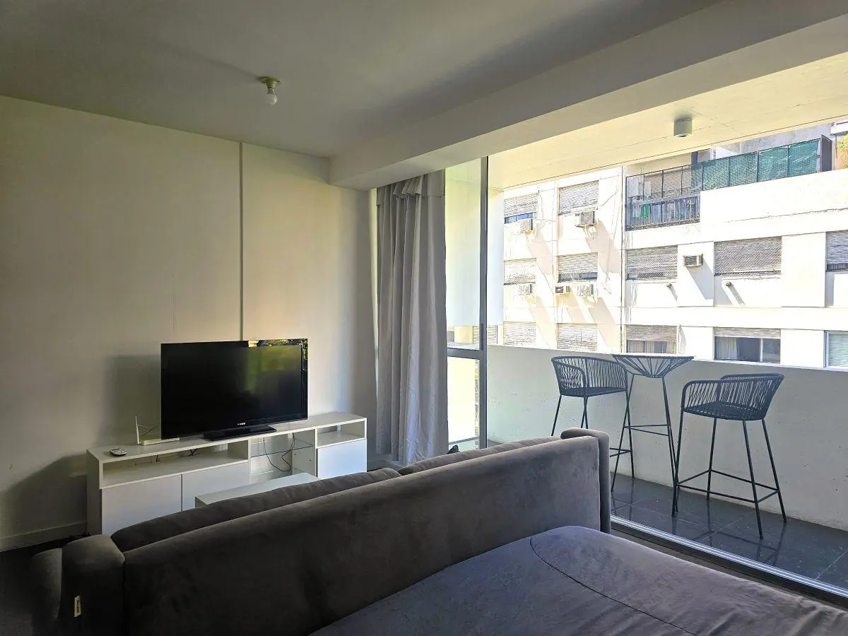 Moderno y Completo Departamento Amoblado con Balcón en Belgrano 1