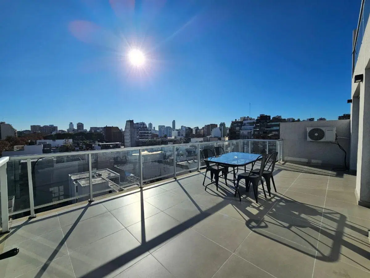 Amplio y Moderno Departamento de Dos Ambientes con Gran Terraza en Palermo 1