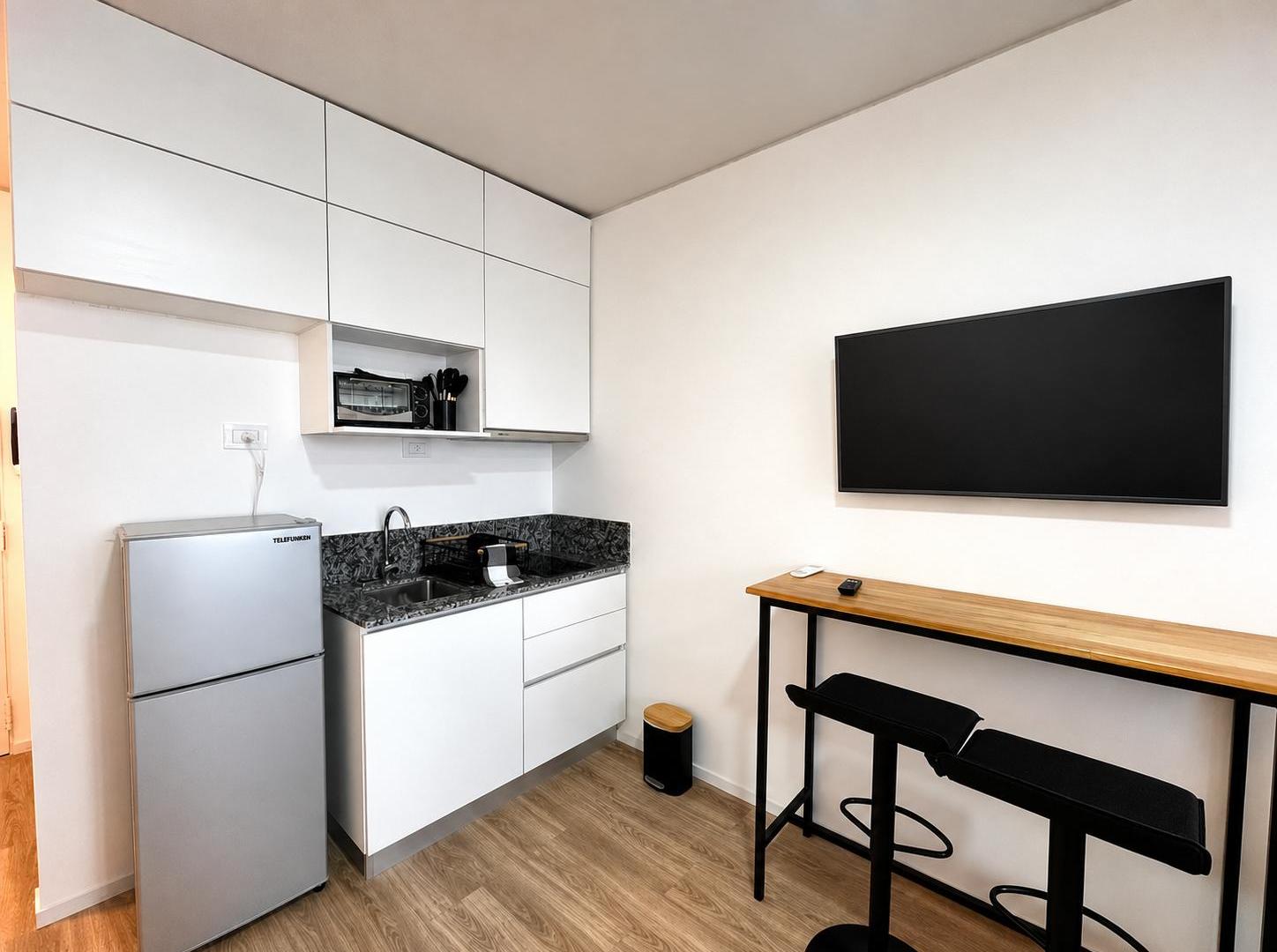 Foto de Moderno Departamento con Balcón y Amplia Vista, imagen 2