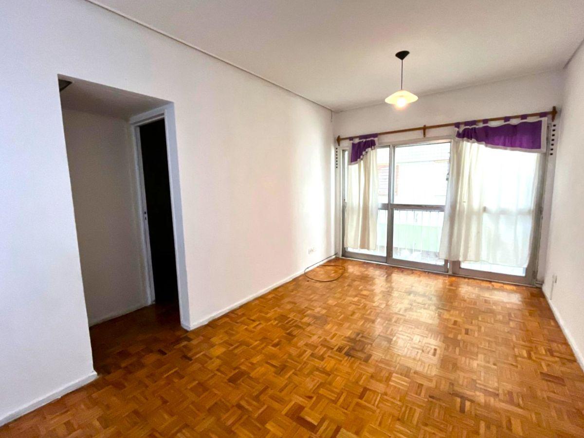 Foto de Amplio Departamento de Dos Ambientes con Cocina en Boedo, imagen 1